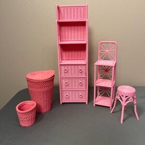 1985 Barbie Pink Wicker Bathroom Furniture Set